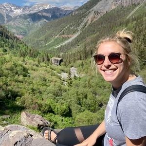 Meet your Posher, Ellen